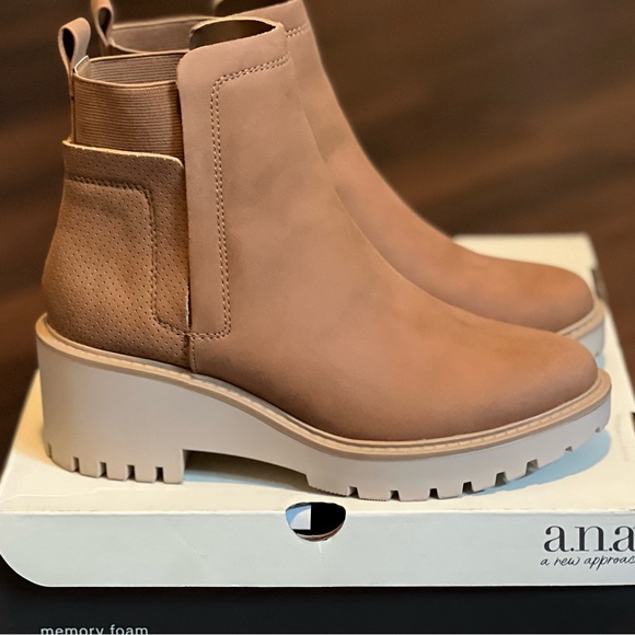 a.n.a Womens Dorick Block Heel Booties in Cognac Sz 6 - Picture 3 of 8